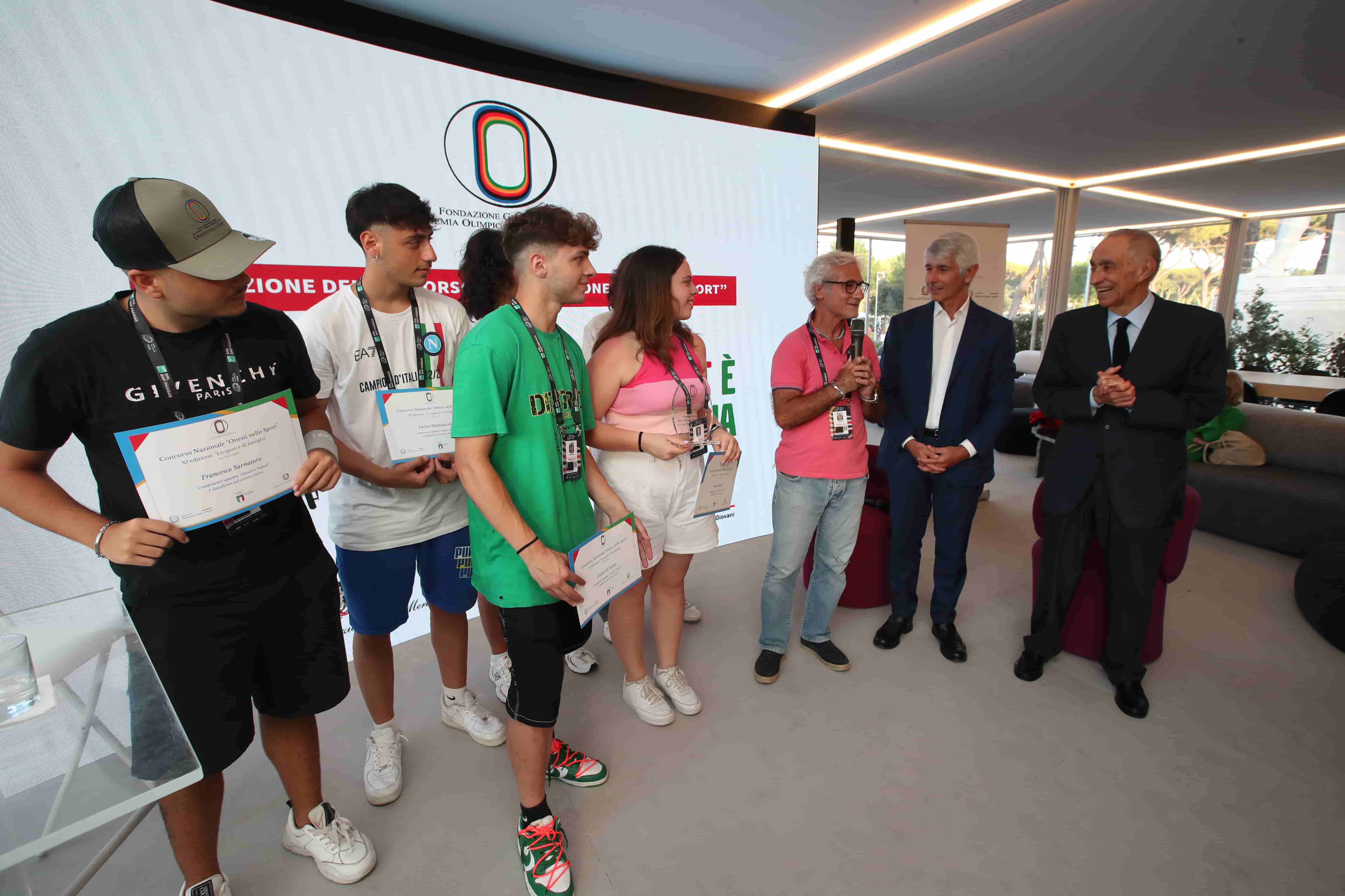 Onesti nello Sport XI edizione, premiate le scuole di Aversa e Brescia